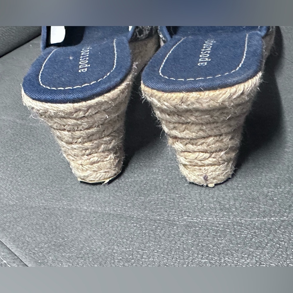 Espadrille Wedges with Embroidered Design - Picture 3 of 8